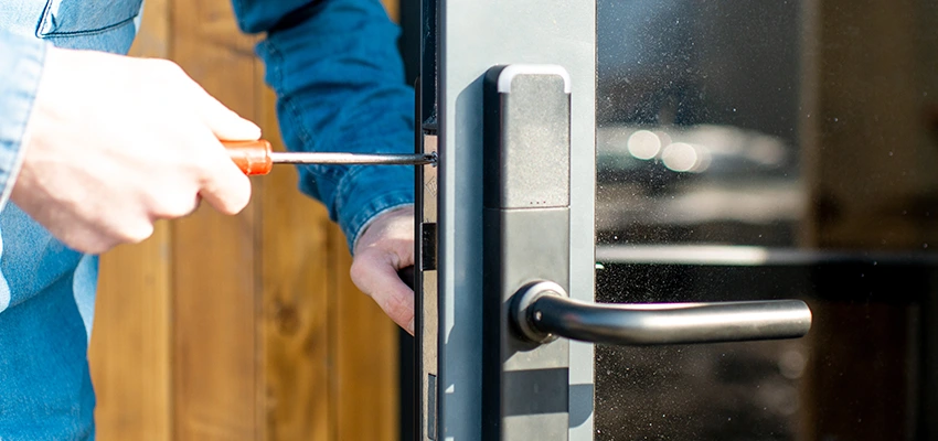 Aluminium Door Lock Replacement in Pasadena, California