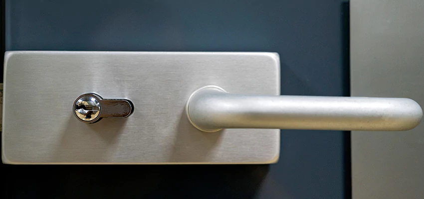 Change Patio Door Locks in Pasadena, California