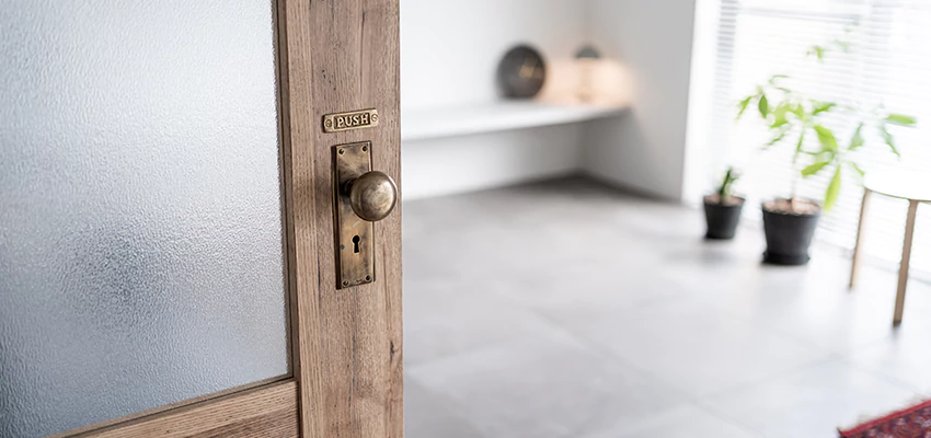 Deadbolt Door Lock Knob Repair in Pasadena, California