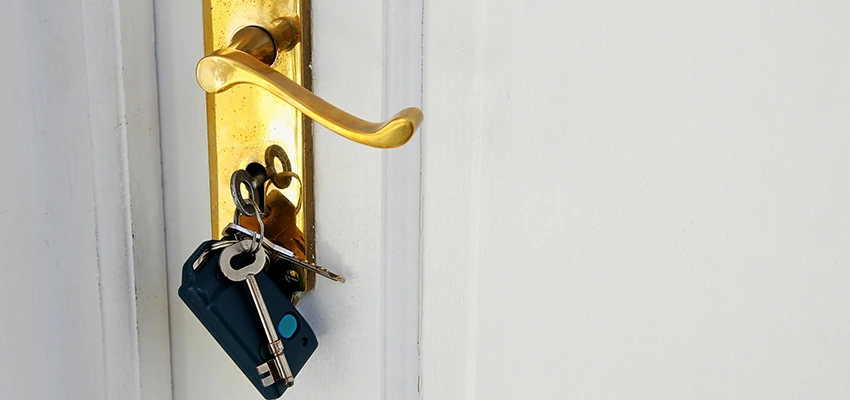 Broken Door Key Extraction in Pasadena, CA